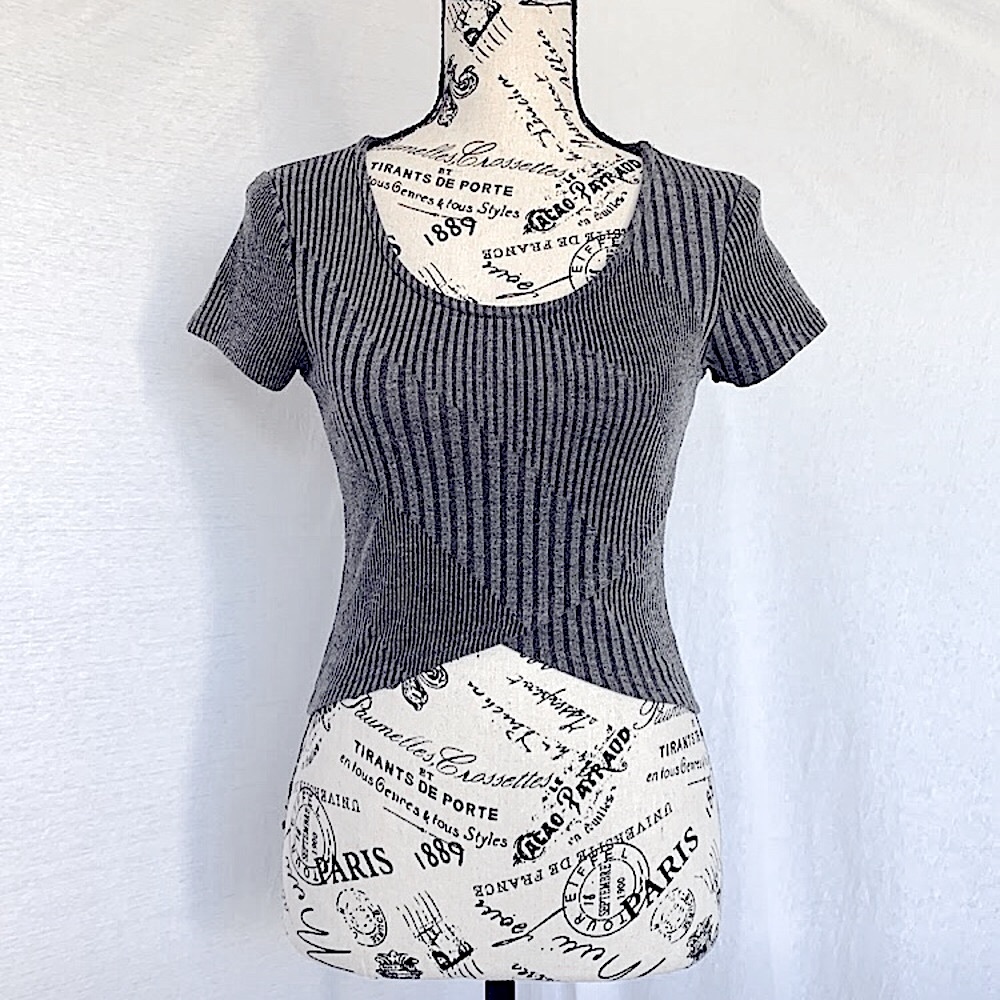 Charlotte Russe Hi-Lo Crop Top
